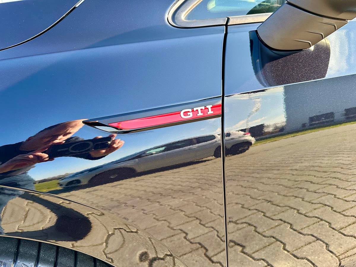 VW Golf MK8 GTI, gepolijst, Gyeon Pure Evo glascoating
